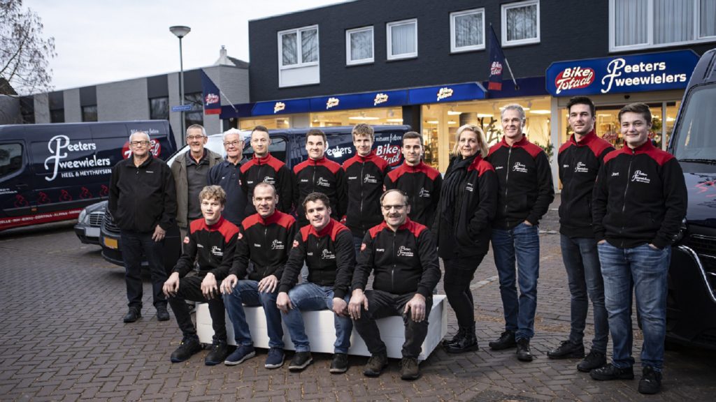 Team Foto Winter 2020 klein